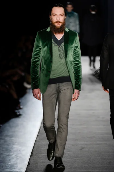 Look 27
